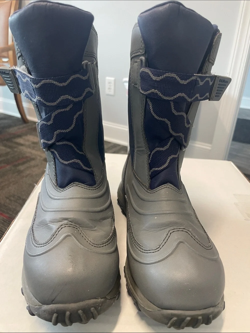 LL Bean Wildcat Winter Snow Boots - Gray and Navy size 4Y